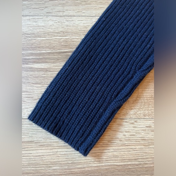 Jenni Kayne Cashmere Turtleneck Sweater NWT - color Navy - size M / Medium - Picture 12 of 15